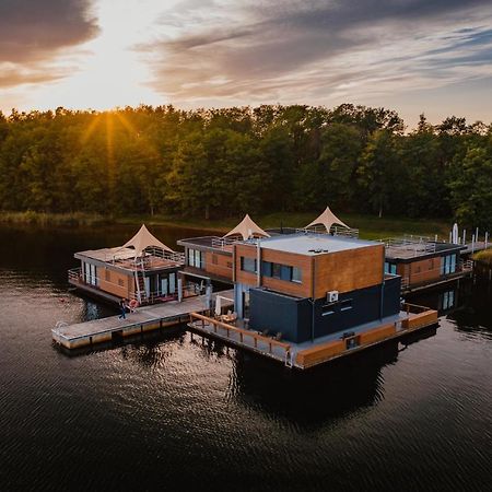 Schwimmende Ferienhaeuser Auf Dem See - Spreewald Vetschau Luaran gambar